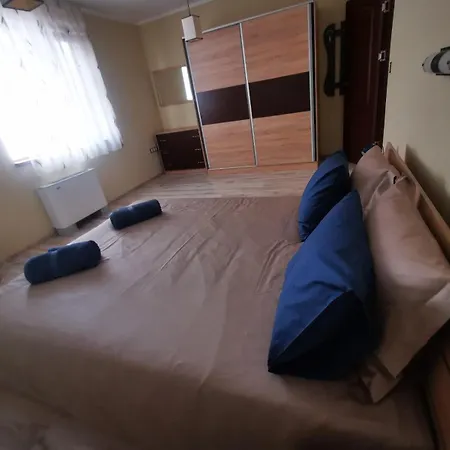 созополски залез 公寓 *